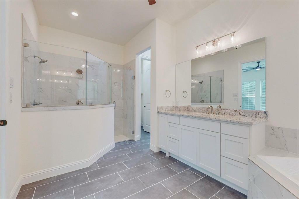 Property Photo:  2820 Fountain View Boulevard  TX 75104 