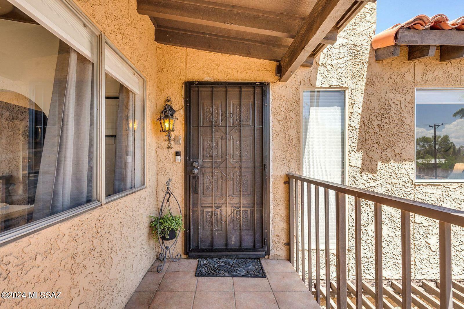 Property Photo:  408 N Dodge Boulevard  AZ 85716 