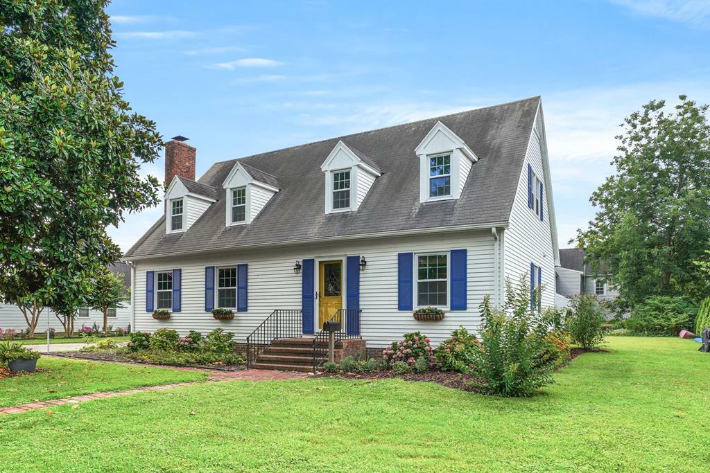 Property Photo:  12 King St  VA 23417 