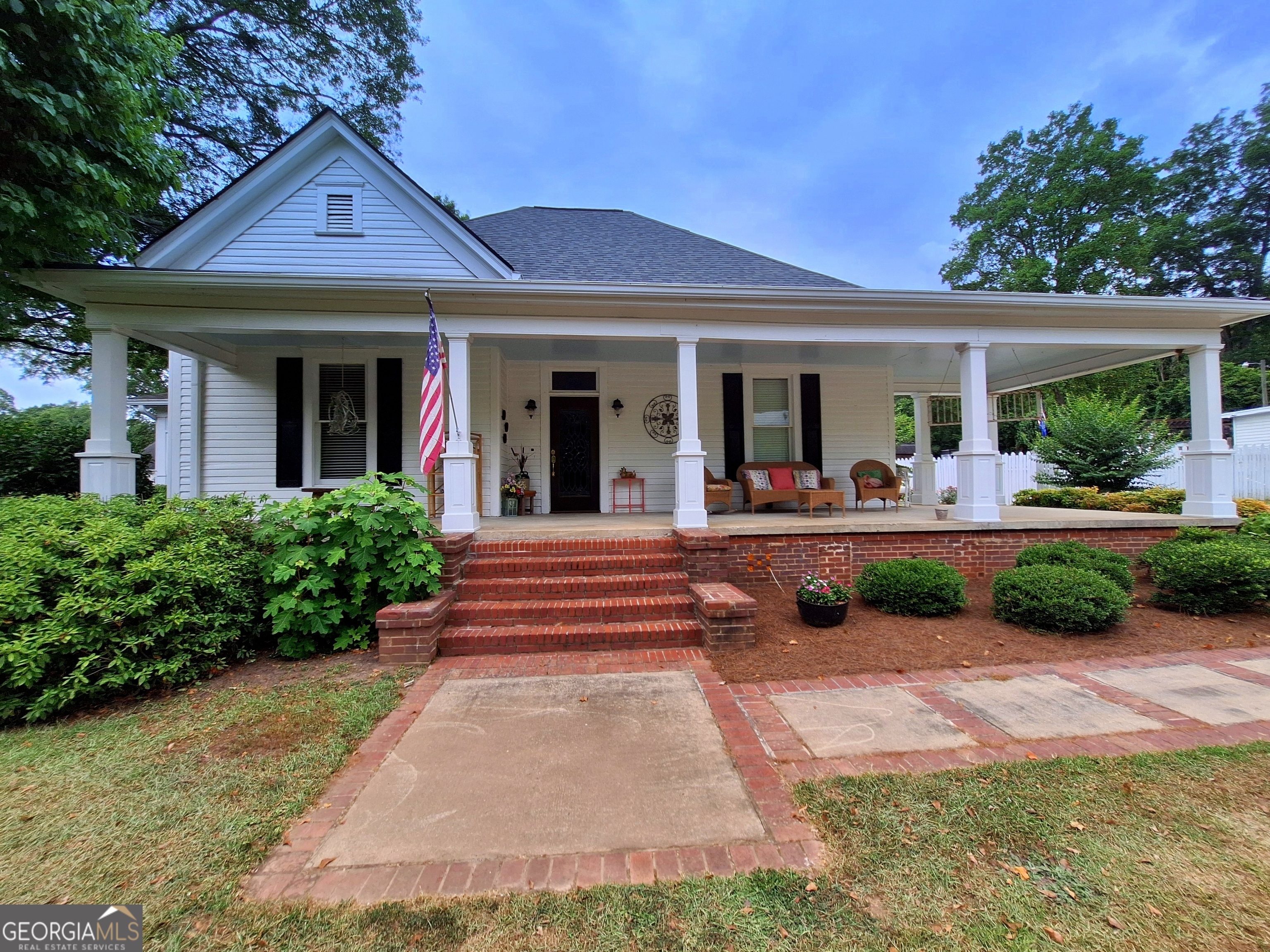 Property Photo:  4106 Monticello Street SW  GA 30014 