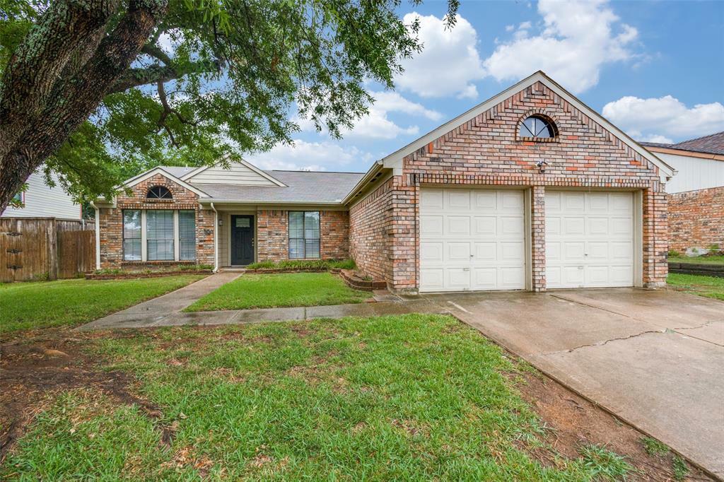 Property Photo:  500 Sage Lane  TX 76039 