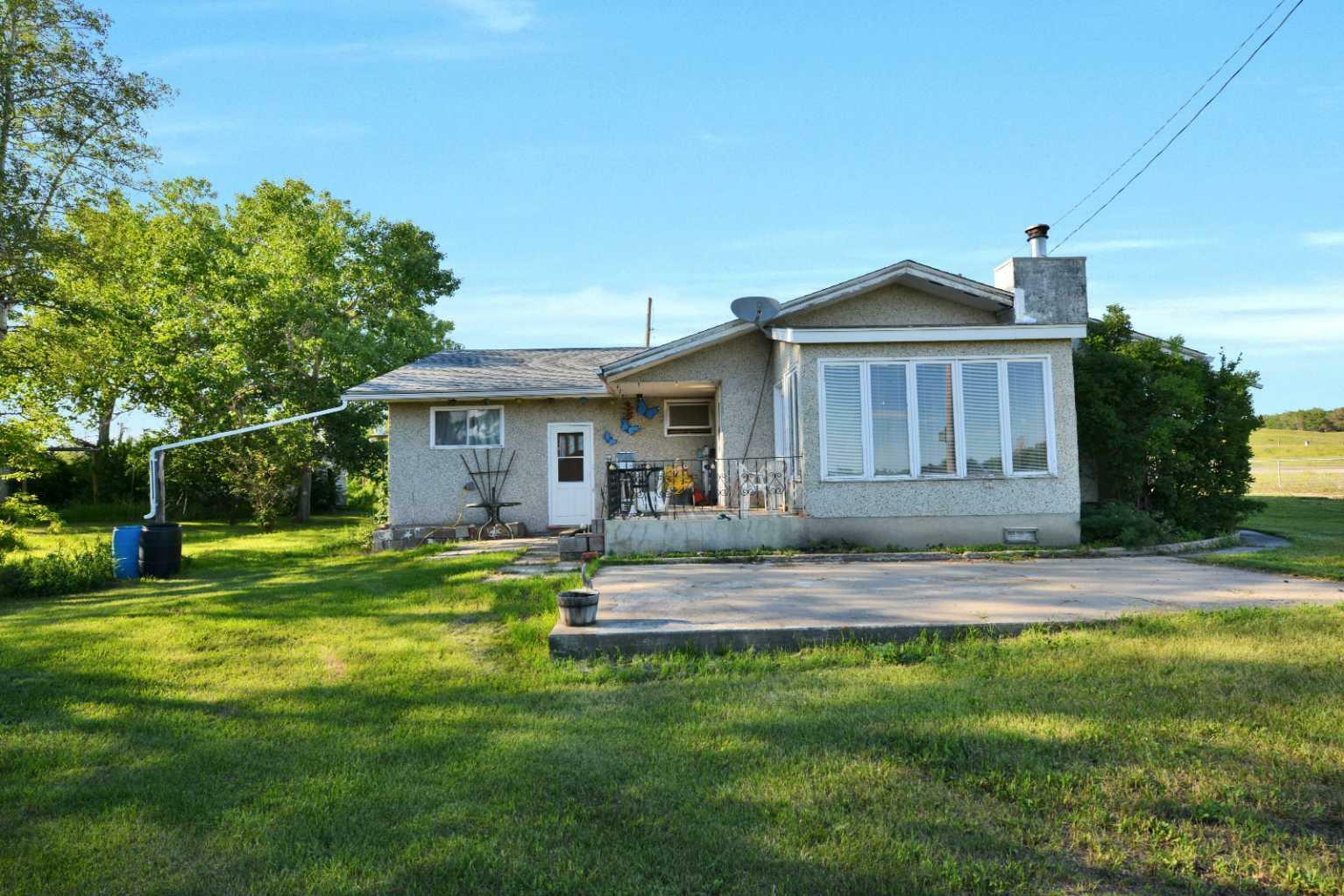 Property Photo:  35180 Highway 21  AB T0M 0Y0 