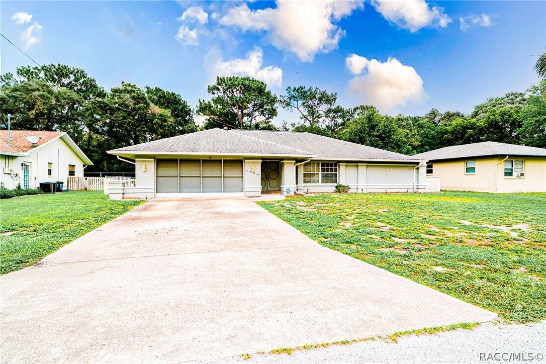 Property Photo:  1372 Haulover Avenue  FL 34608 