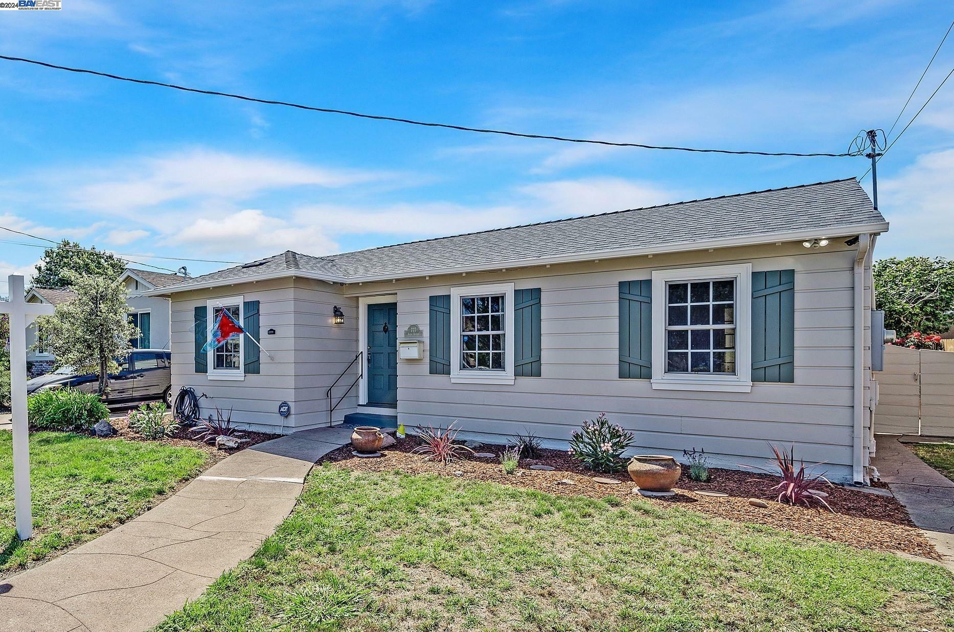 Property Photo:  777 Juana Ave  CA 94577 