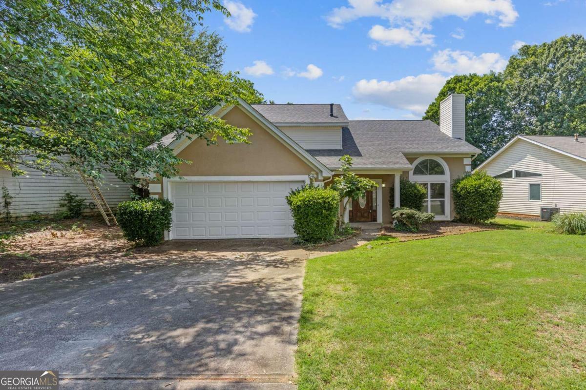 Property Photo:  1362 Bailing Drive  GA 30043 