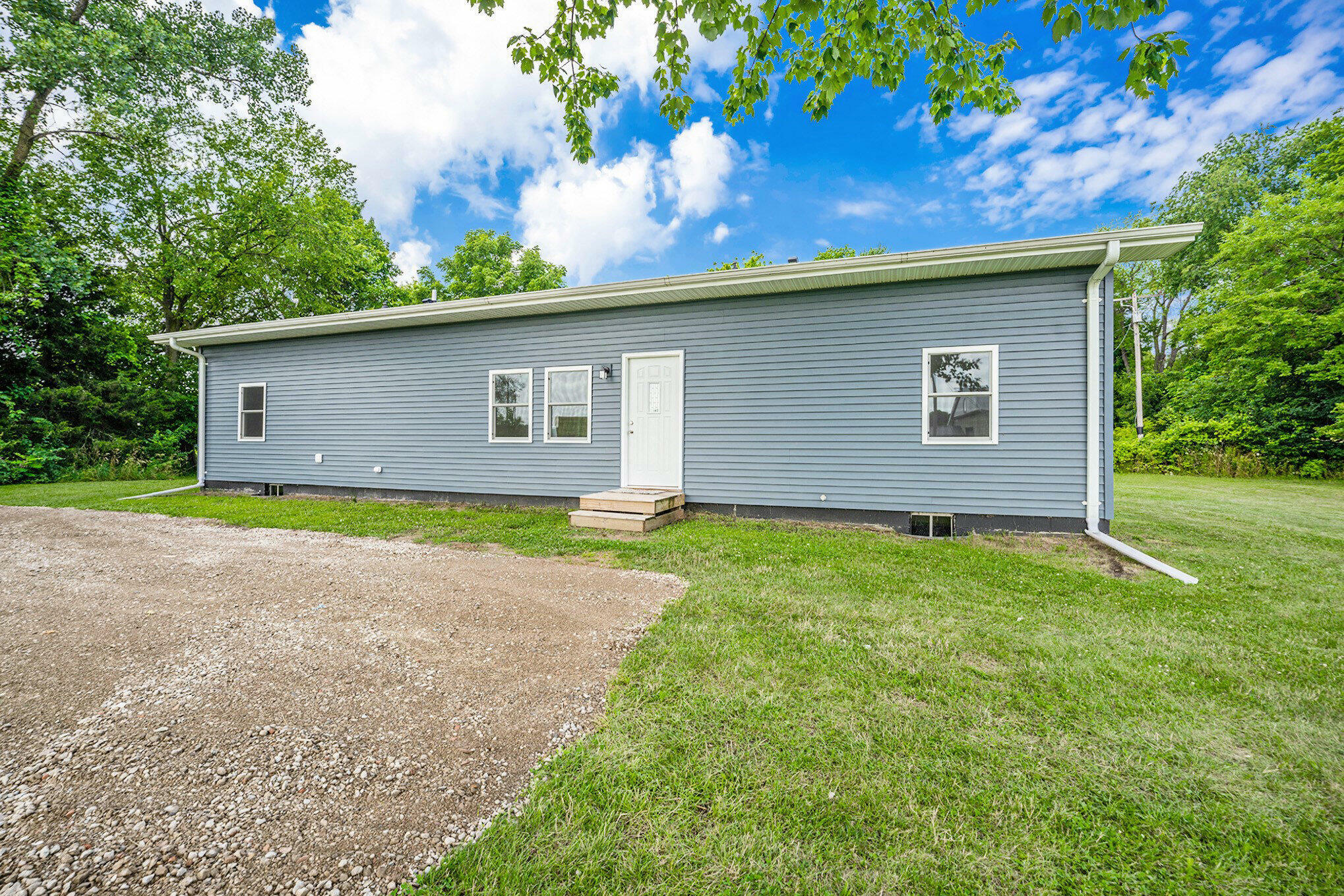 Property Photo:  60684 White Temple Road  MI 49095 