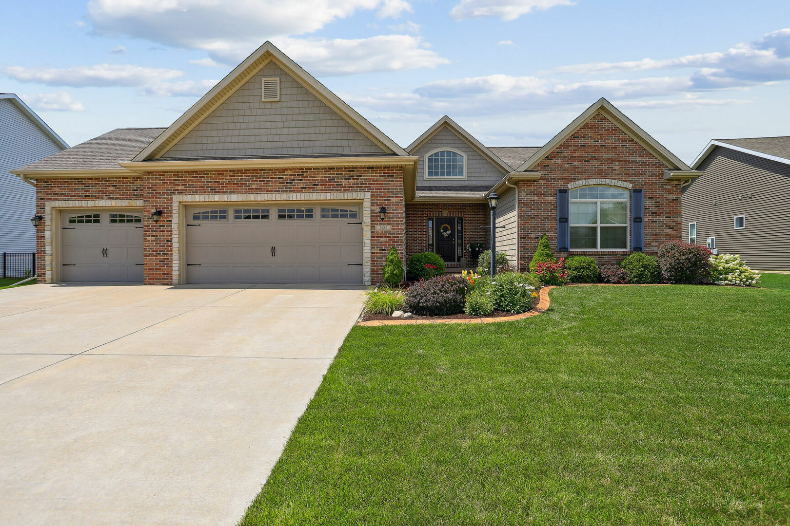 Property Photo: 203 Potomac Avenue IL 61874