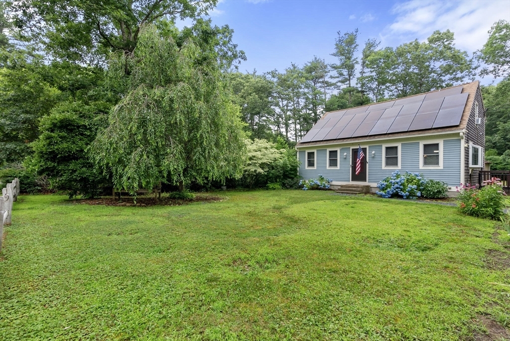 Property Photo:  64 Pond St  MA 02330 