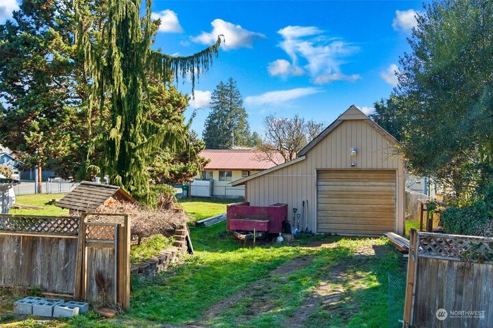 Property Photo: 7313 49th Drive NE WA 98270