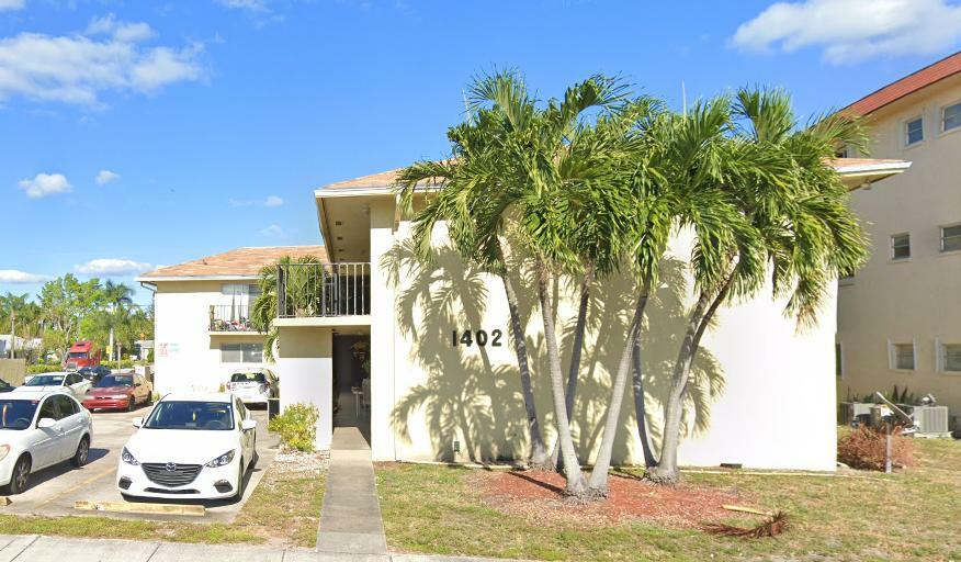 Property Photo:  1402 S Federal Highway 42  FL 33460 