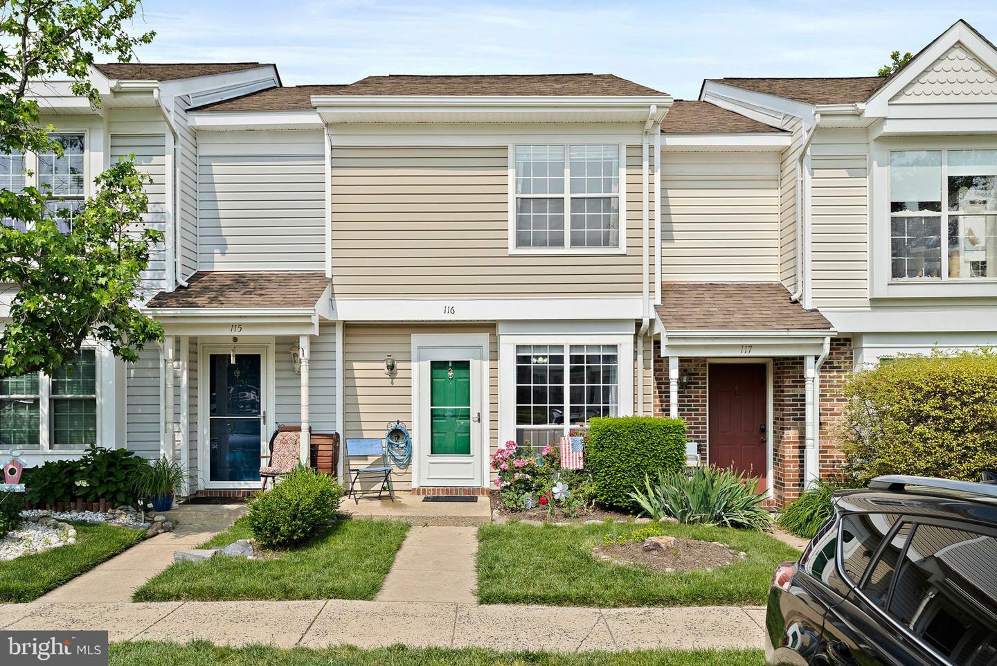 Property Photo: 116 Saint Charles Square VA 20164