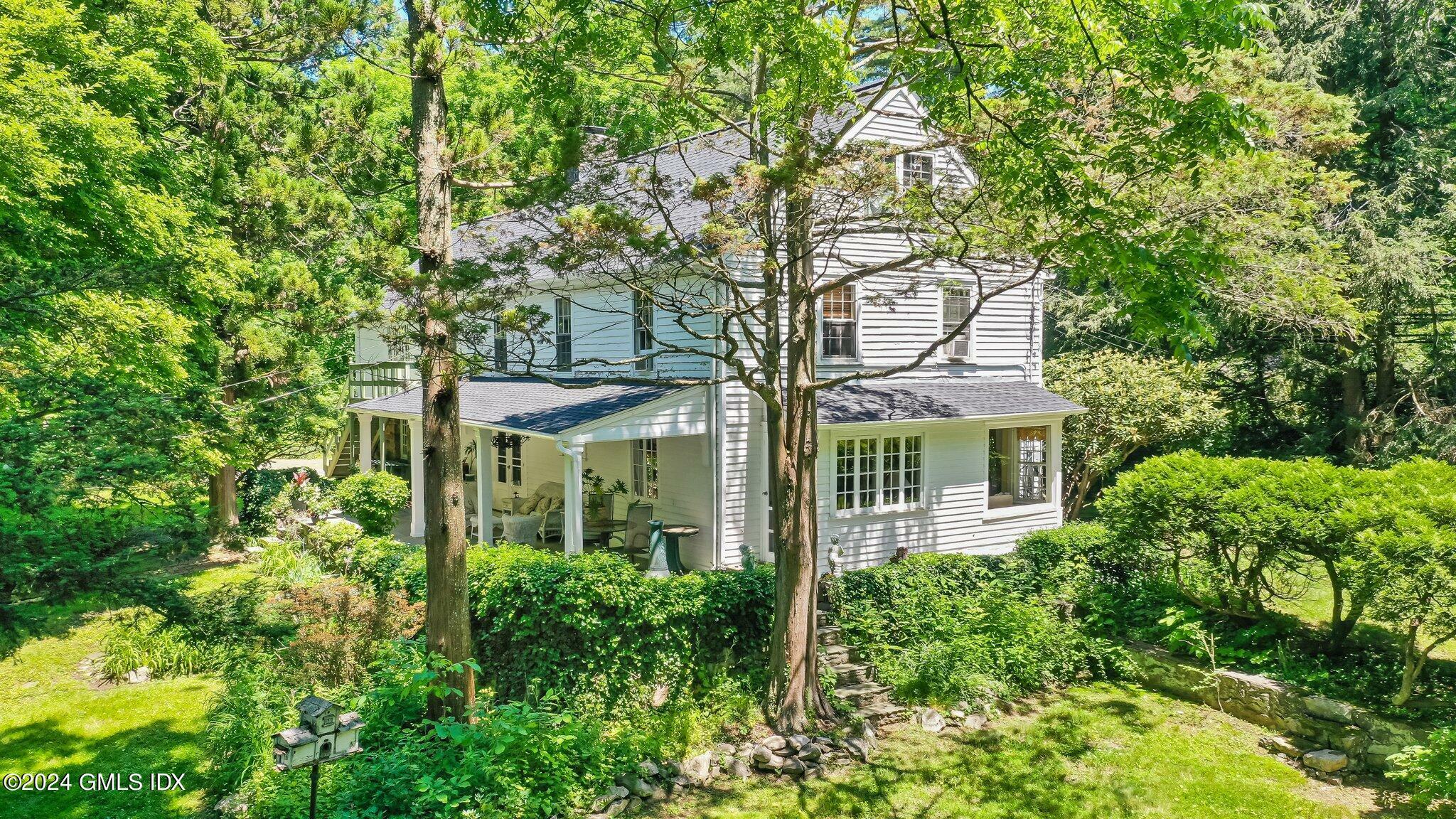 Property Photo:  78 Webbs Hill Road  CT 06903 