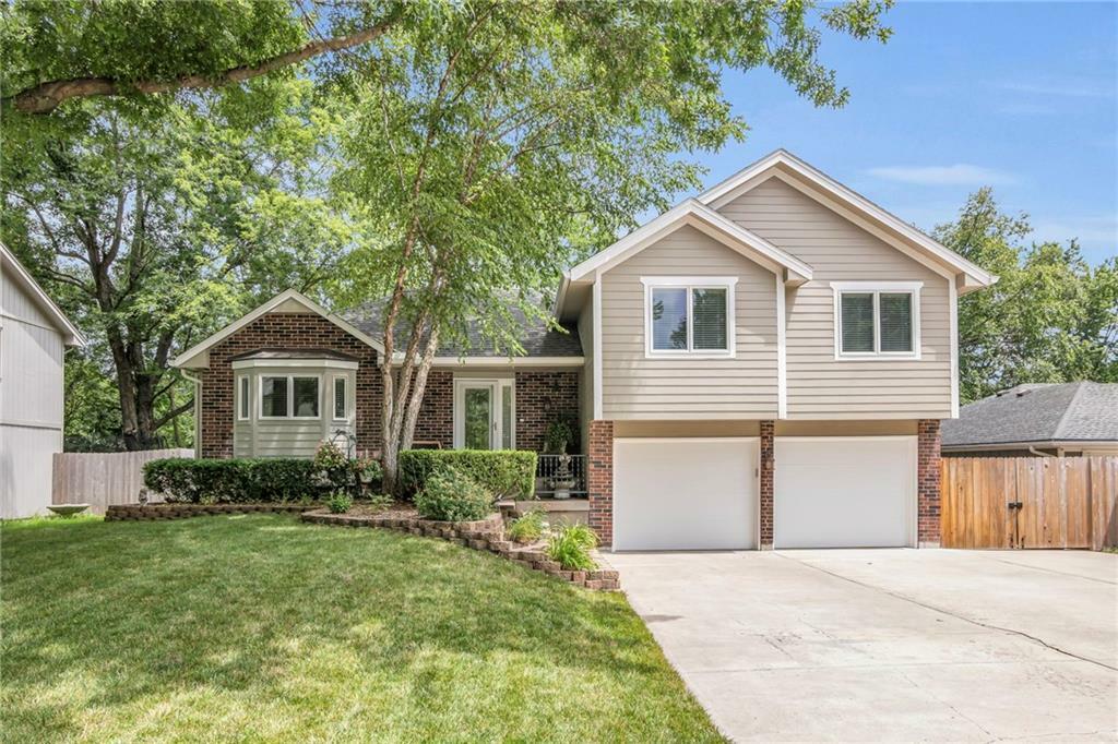 Property Photo: 205 12th Avenue N MO 64034