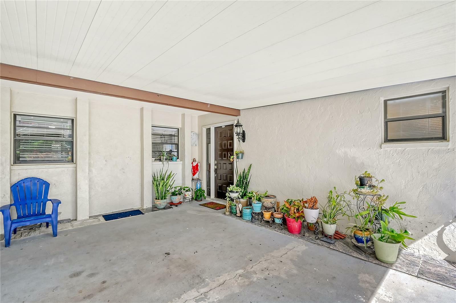 Property Photo:  1716 Lakeside Drive 1714B  FL 34293 