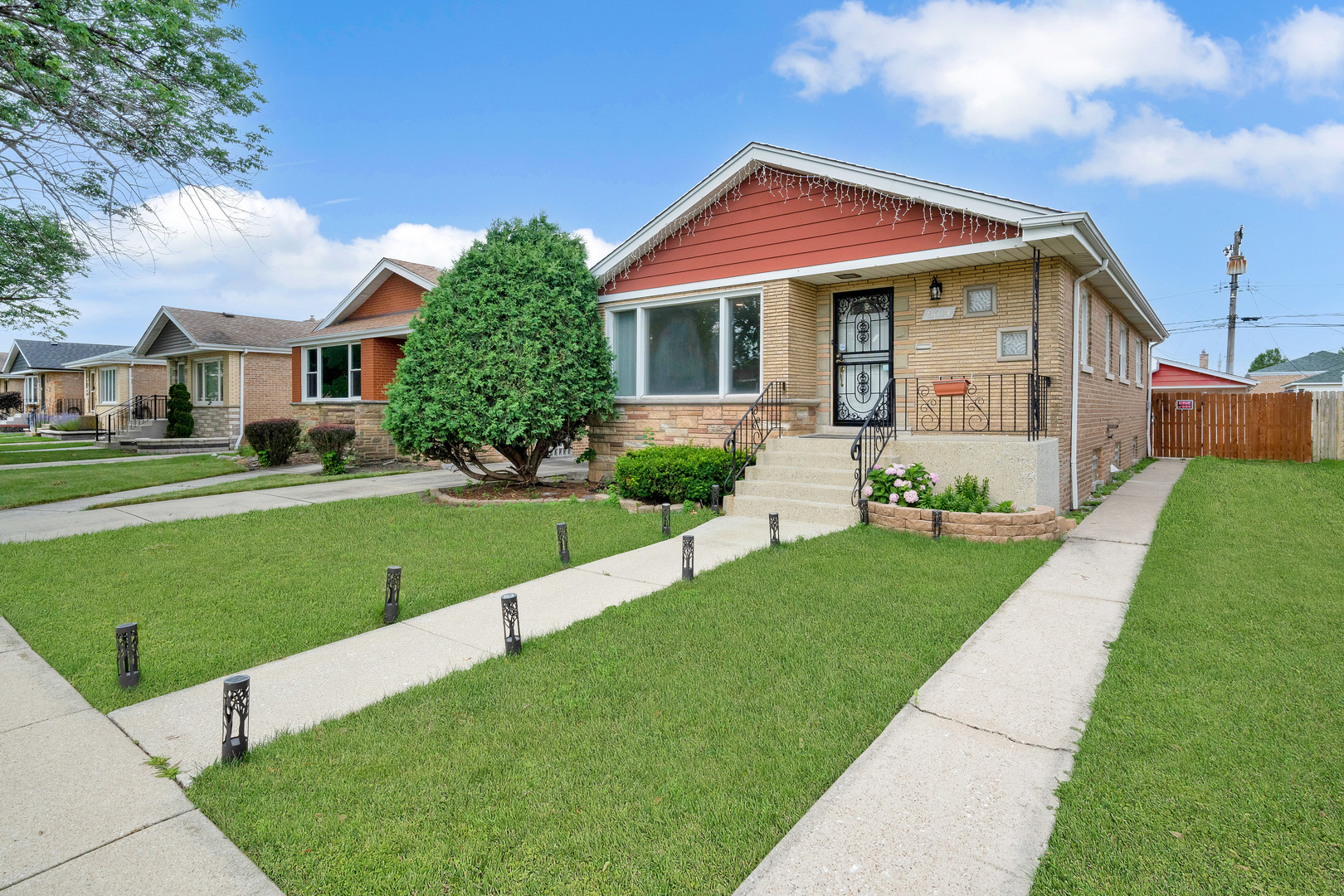 Property Photo:  8614 S Kolin Avenue  IL 60652 