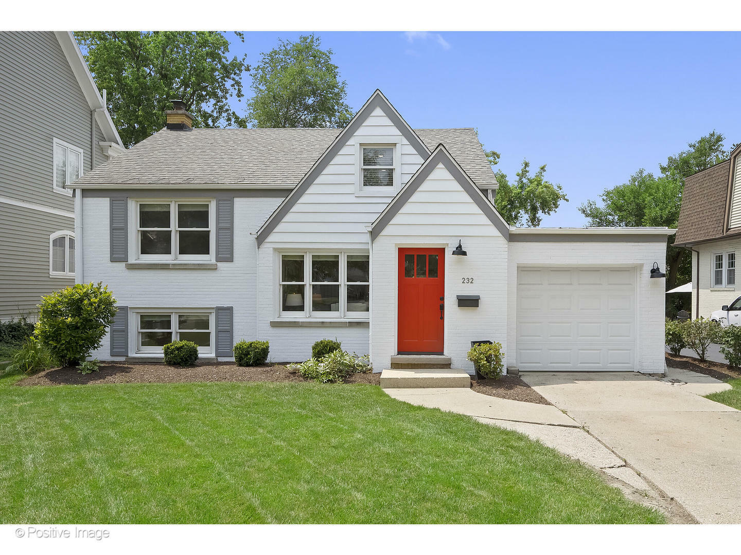 Property Photo: 232 Holmes Avenue IL 60514