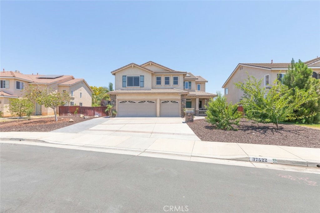 Property Photo:  37522 Early Lane  CA 92563 