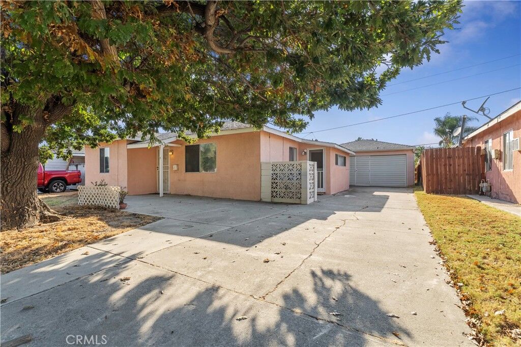Property Photo: 11223 Alclad Avenue CA 90605