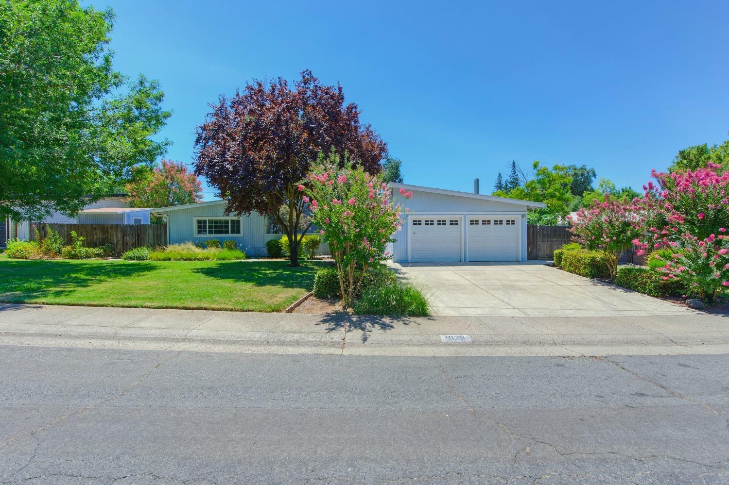 Property Photo:  8128 Molokai Way  CA 95628 