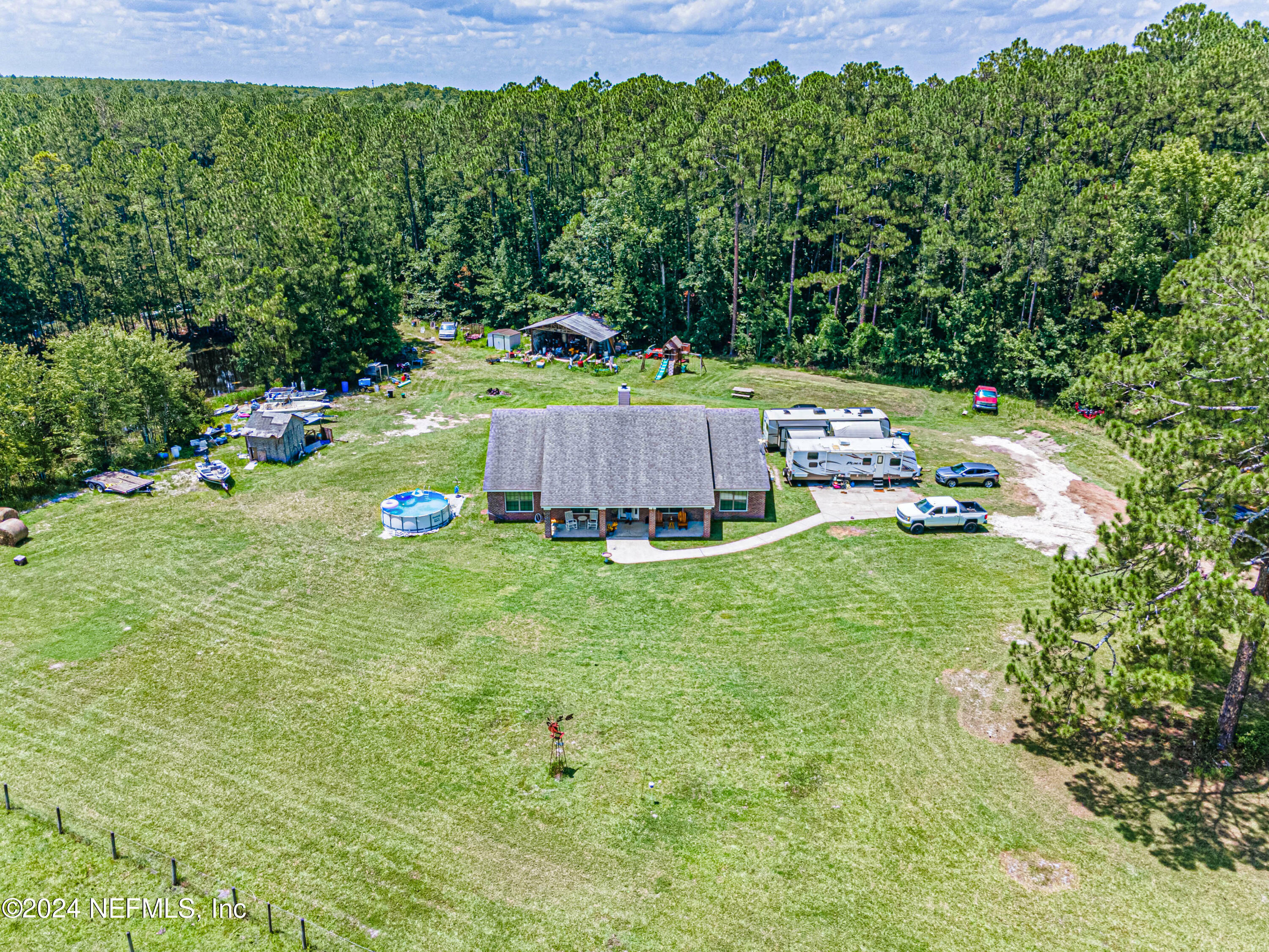 Property Photo:  1725 Davidson Farm Road  FL 32218 