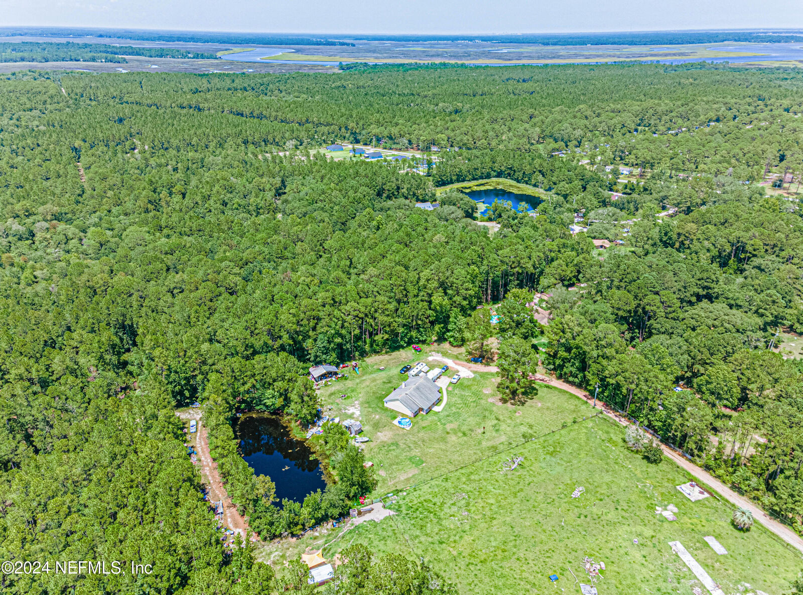 Property Photo:  1725 Davidson Farm Road  FL 32218 