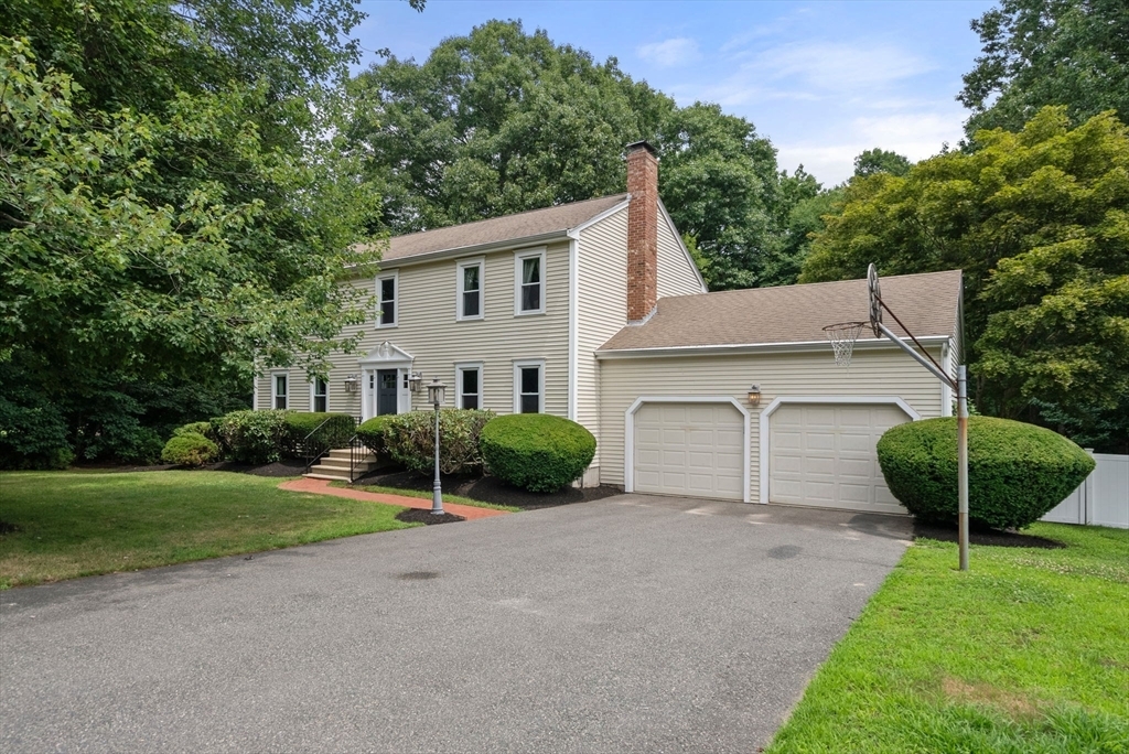 Property Photo: 5 Gaskill Cir MA 01747
