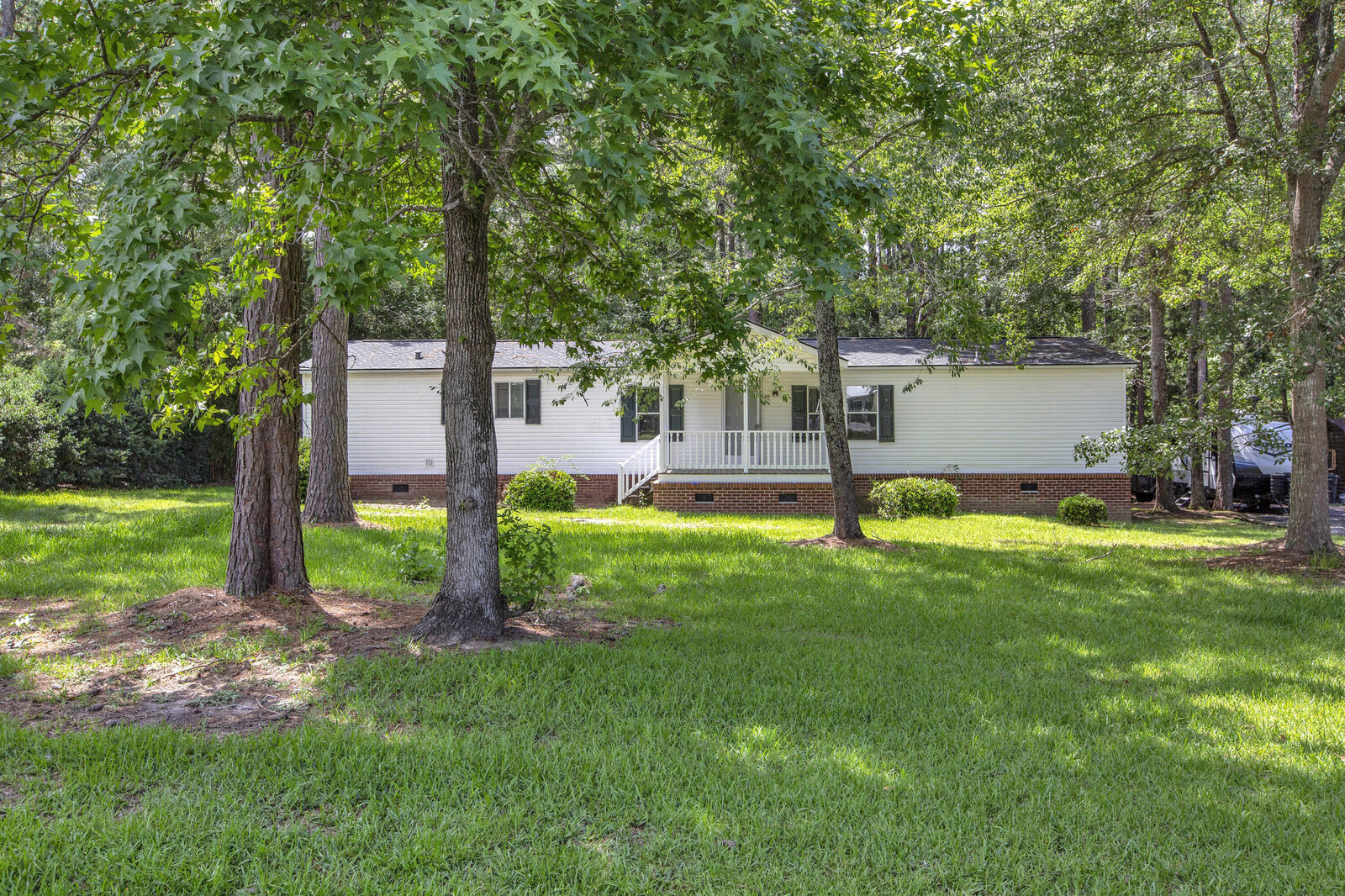 Property Photo:  405 Vine Street  SC 29483 