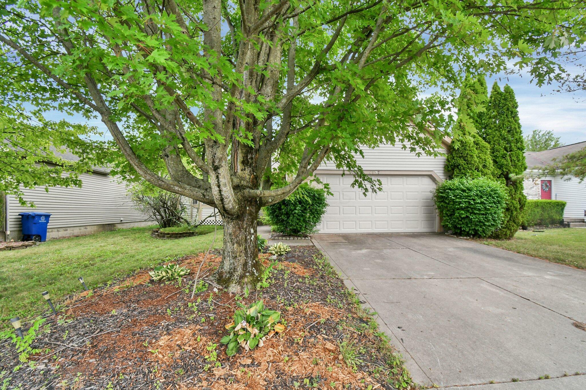 Property Photo:  4897 Ballentine Drive  OH 43110 