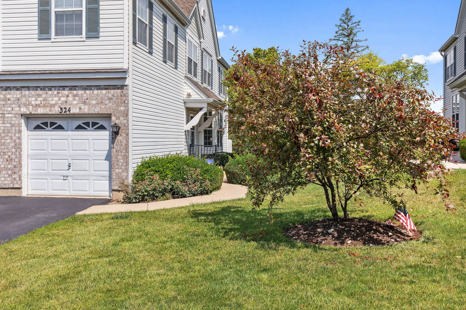 Property Photo:  324 Gazebo Lane  IL 60148 