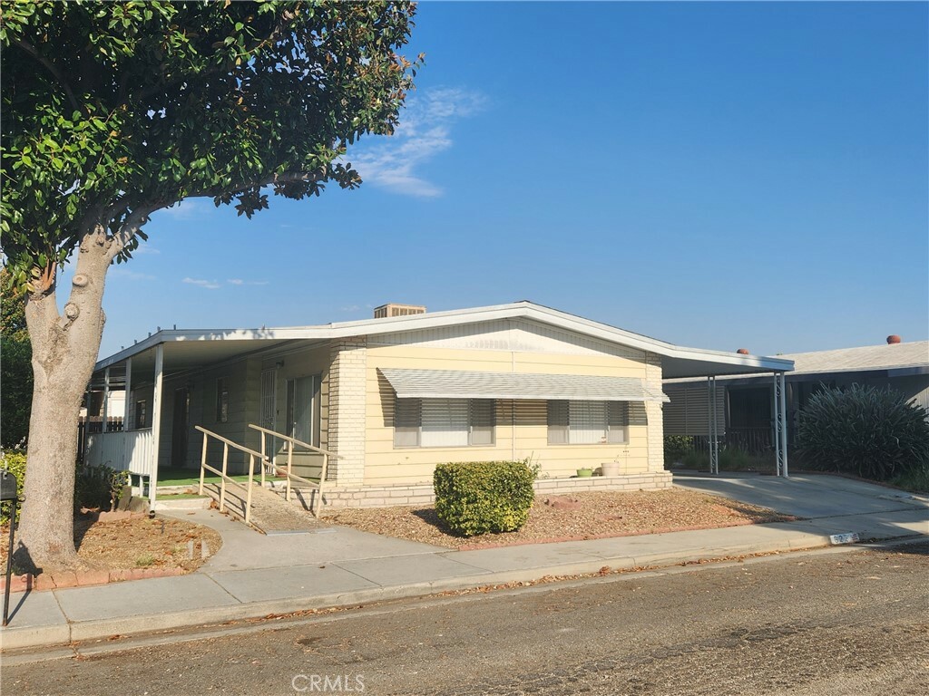 Property Photo:  622 Mariposa Drive  CA 92543 