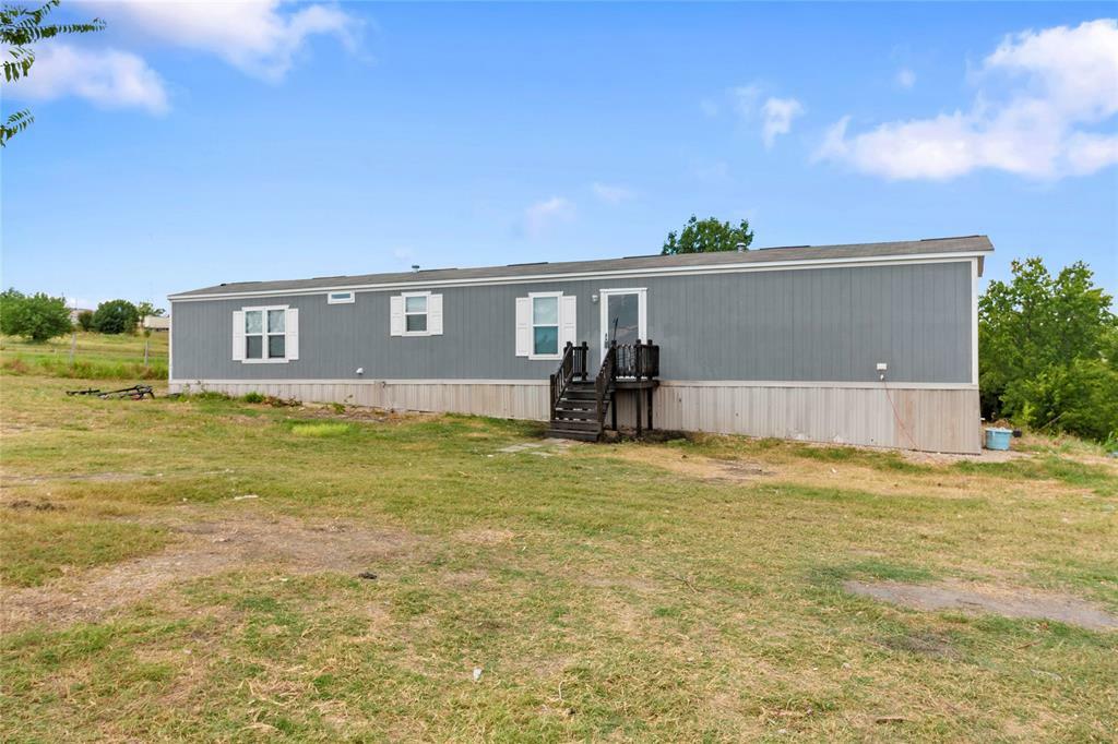 Property Photo:  157 Private Road 4442  TX 76078 