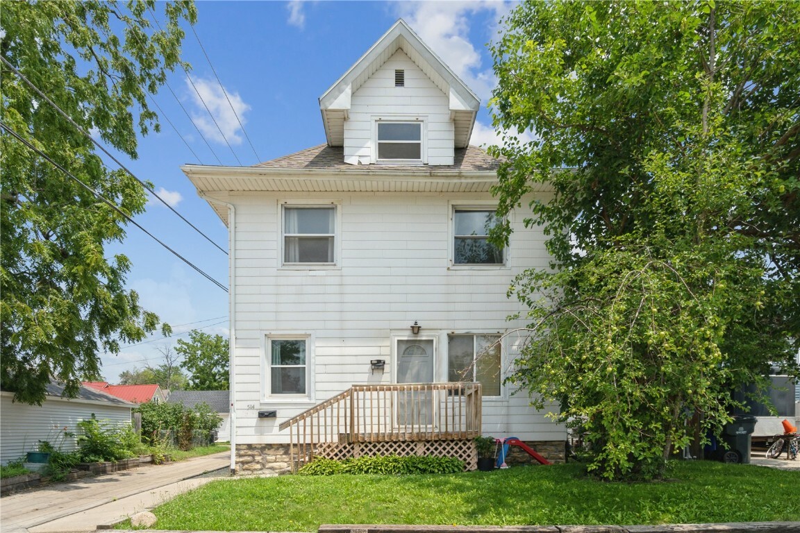 Property Photo:  514 16th Street NE  IA 52402 