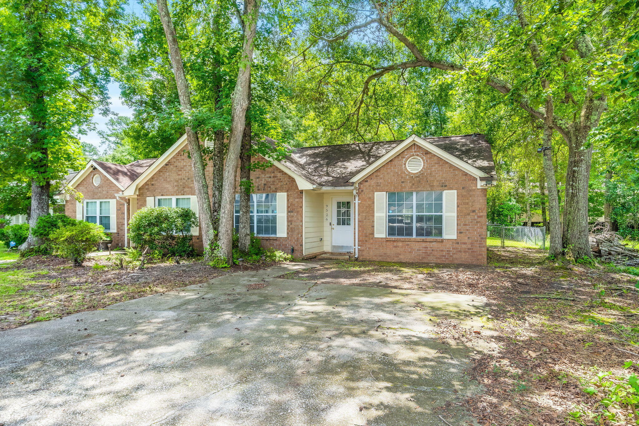 Property Photo:  9526 S Cardinal Drive  SC 29456 