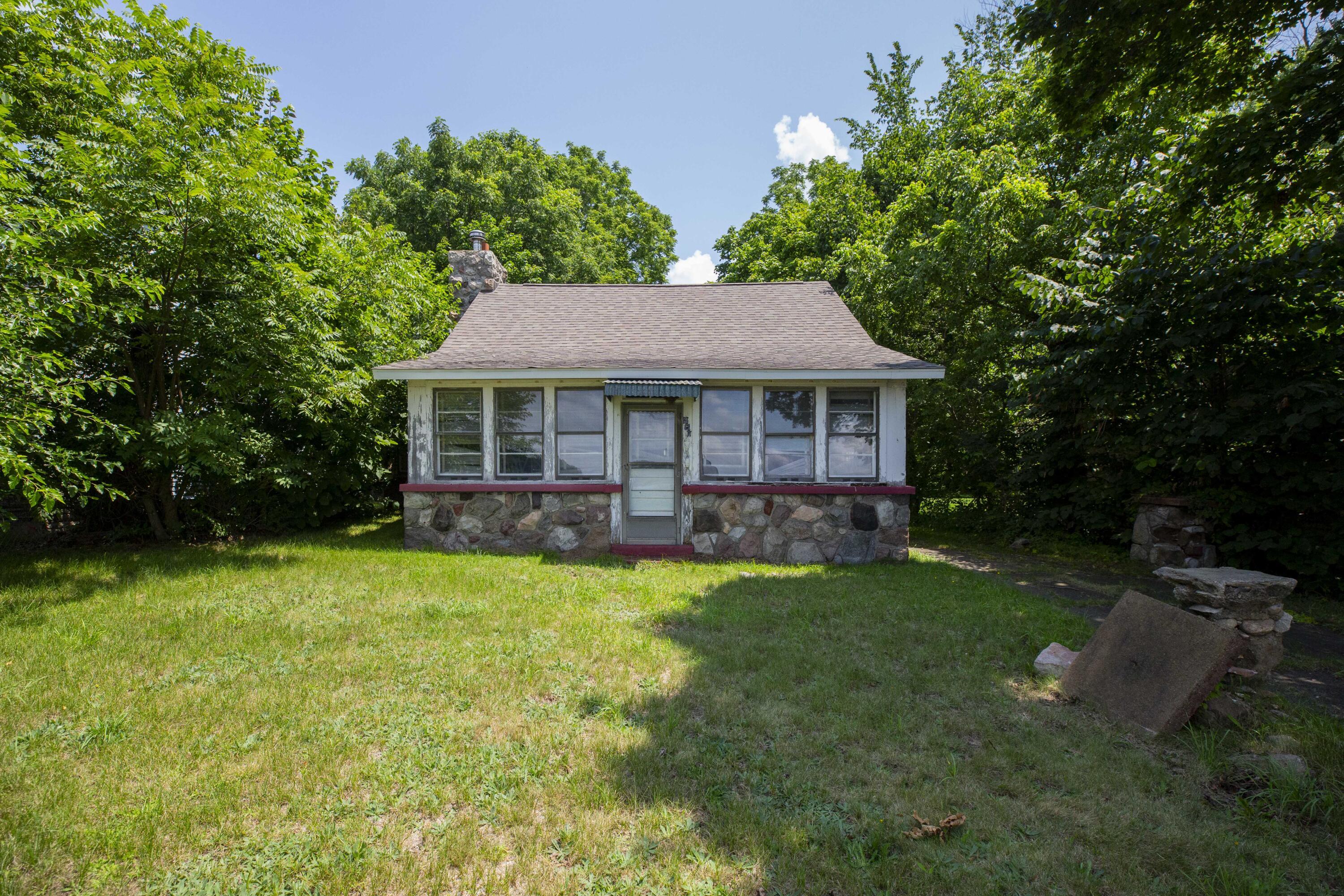 Property Photo: 507 S Broadway Street MI 49031