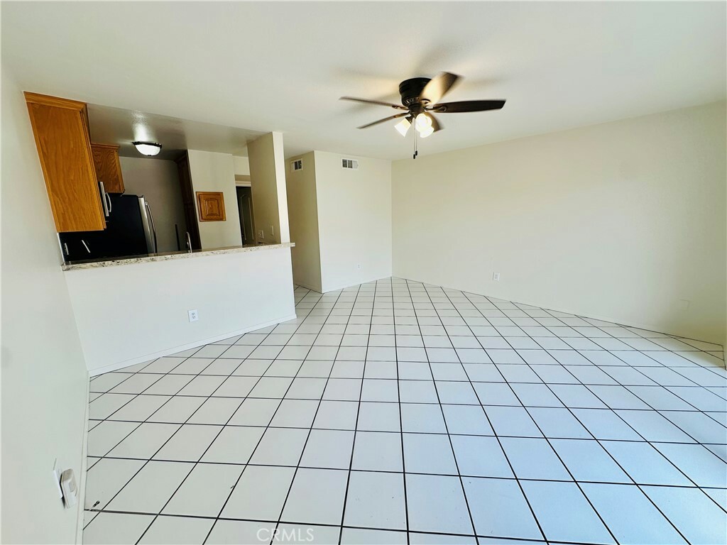 Property Photo:  700 W La Veta Avenue O15  CA 92868 