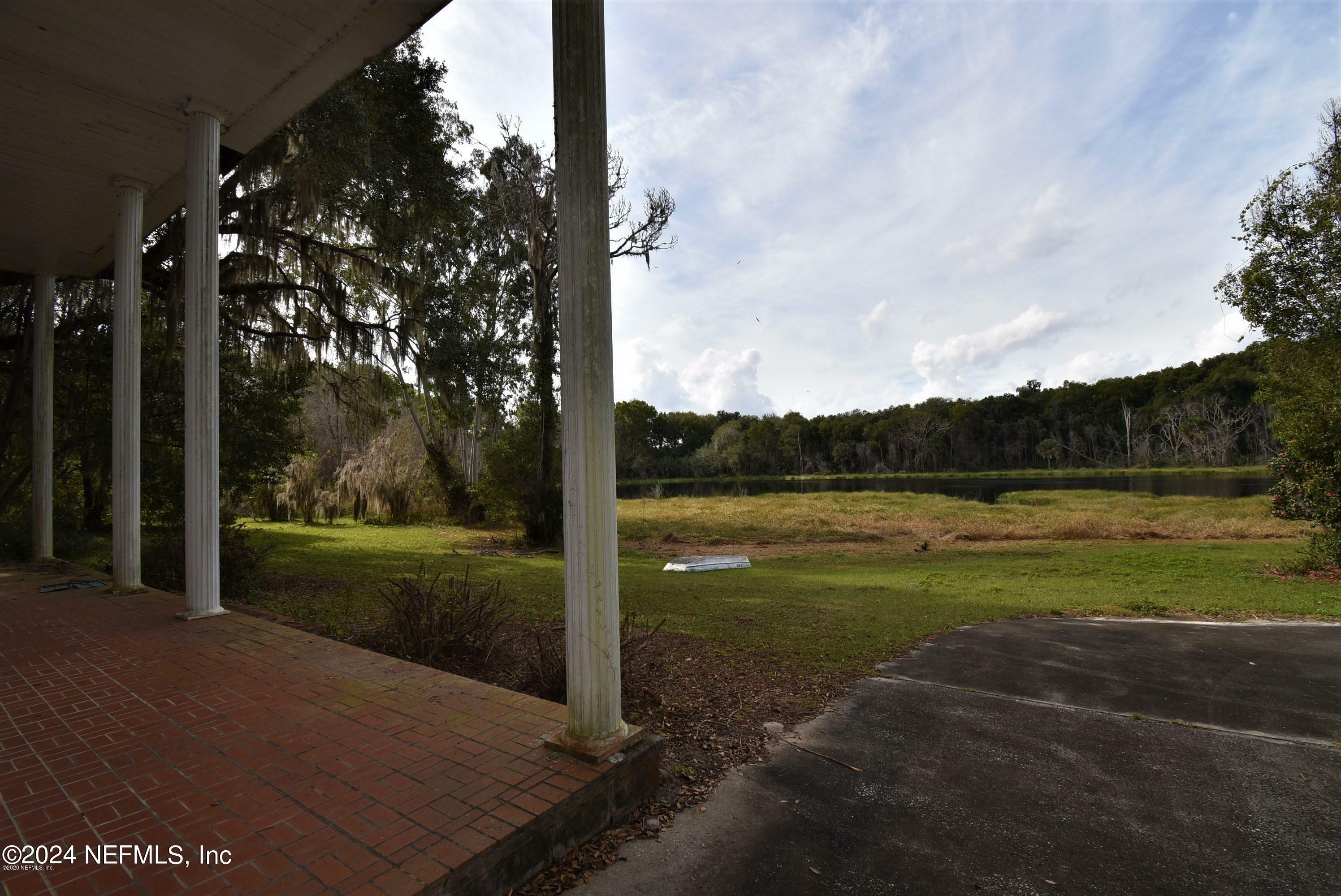 Property Photo:  209 Carrier Road  FL 32112 