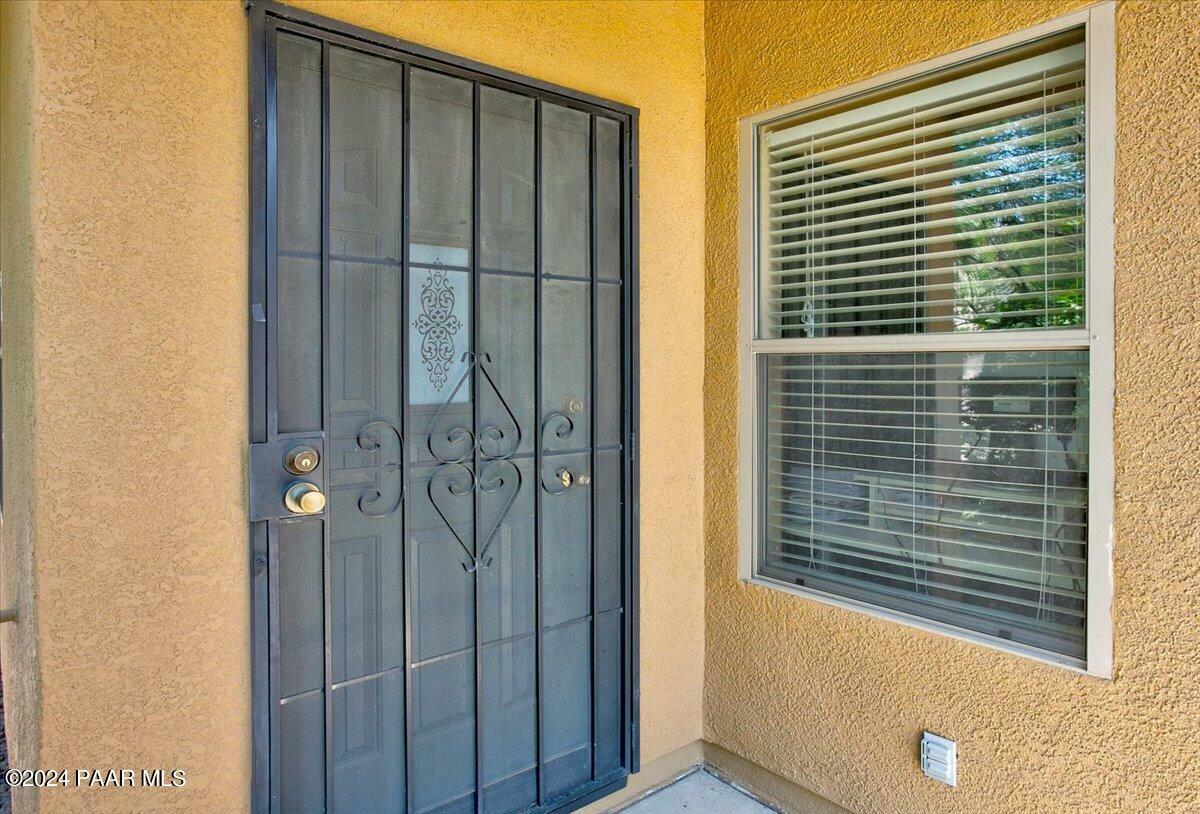 Property Photo:  950 Newton Way  AZ 86323 