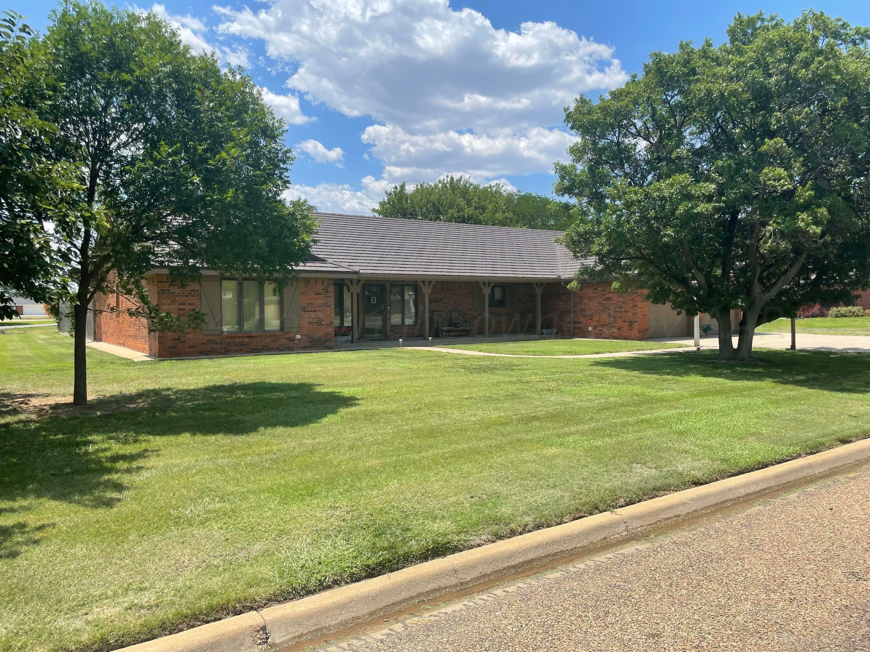 Property Photo: 201 Pecan Ave TX 79068