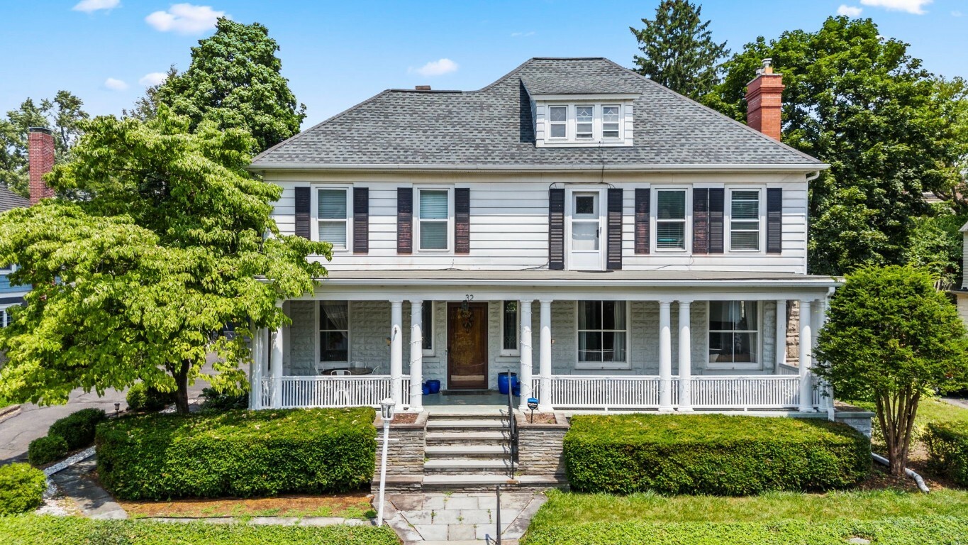 Property Photo:  32 Lincoln Avenue  NY 13905 