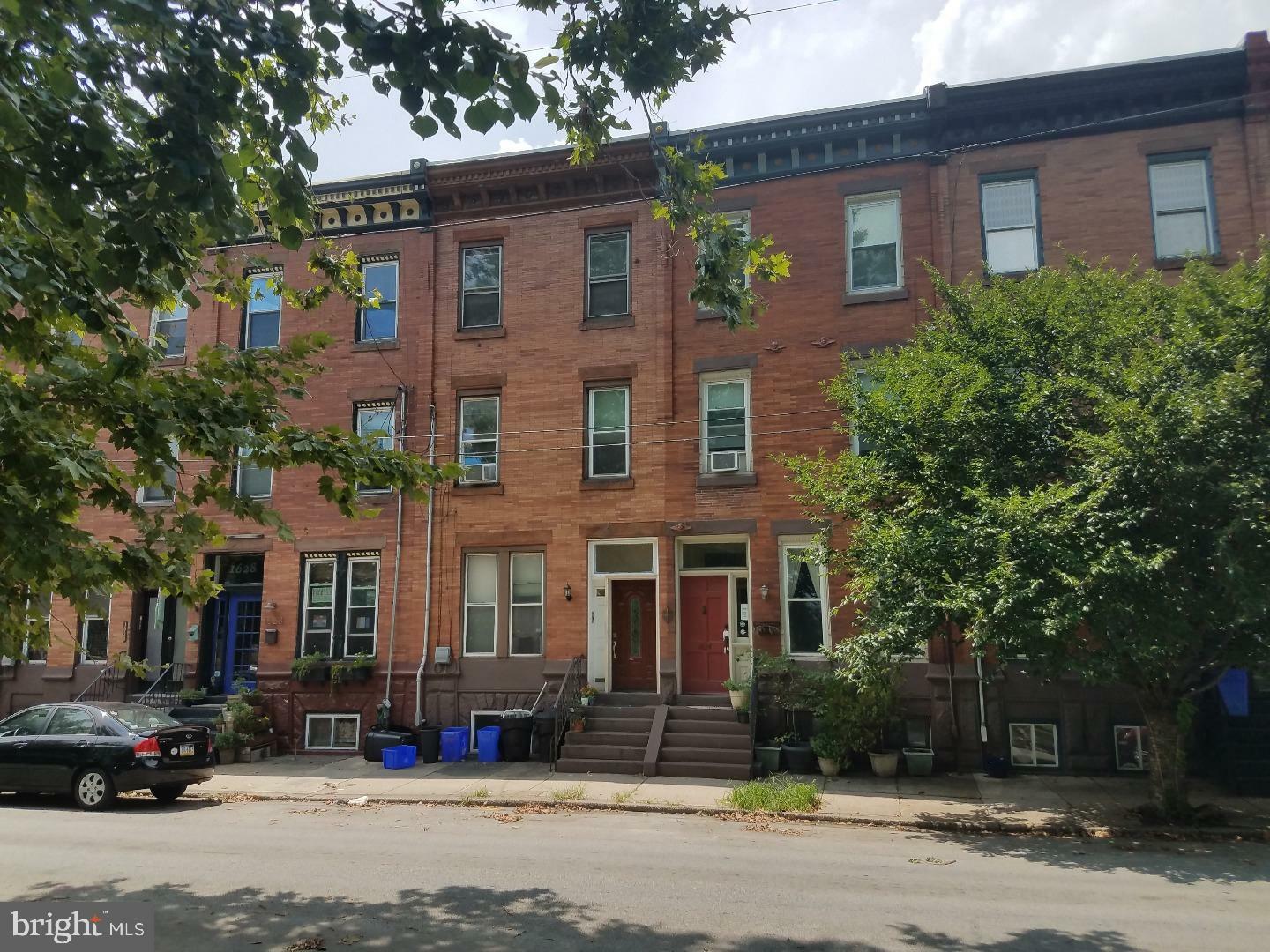 Property Photo: 1626 S 4th Street 3fl PA 19148