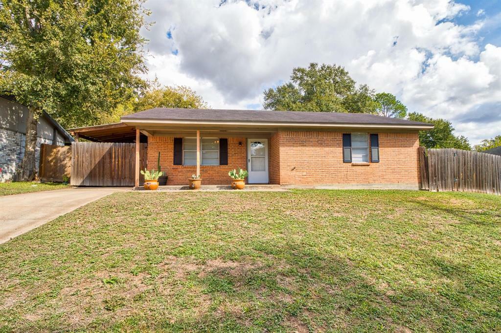 Property Photo: 306 Barbee Street TX 77833