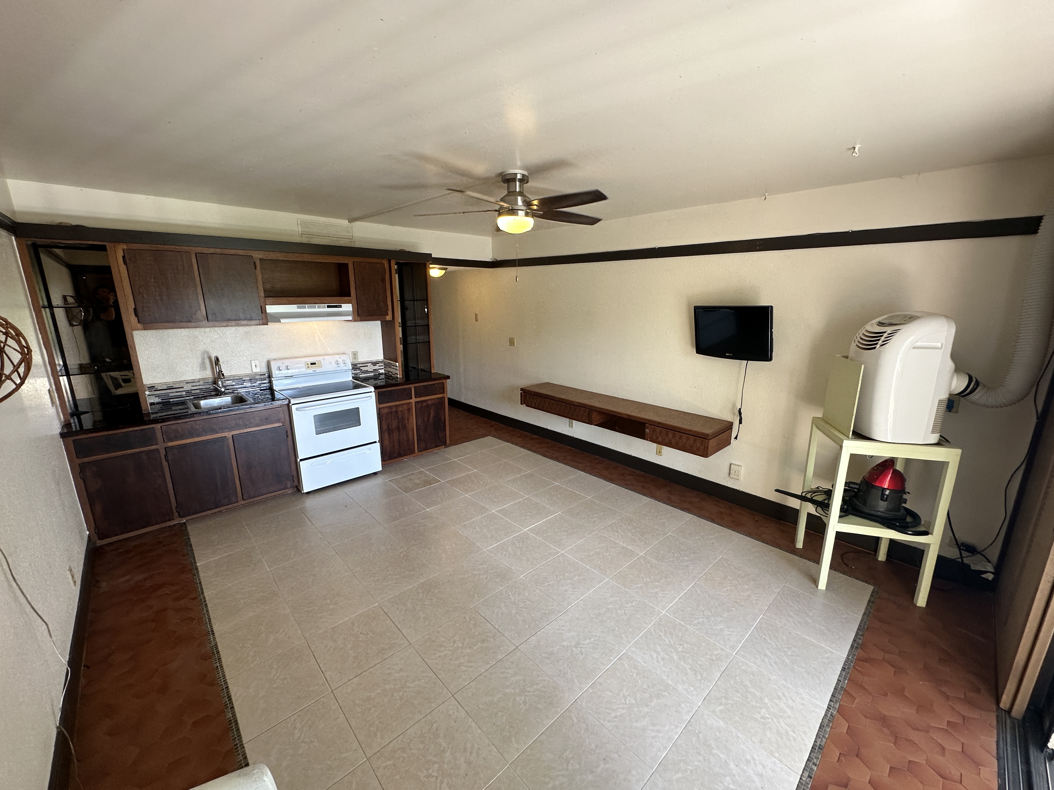 400 Hualani St 9-2102  Hilo HI 96720 photo