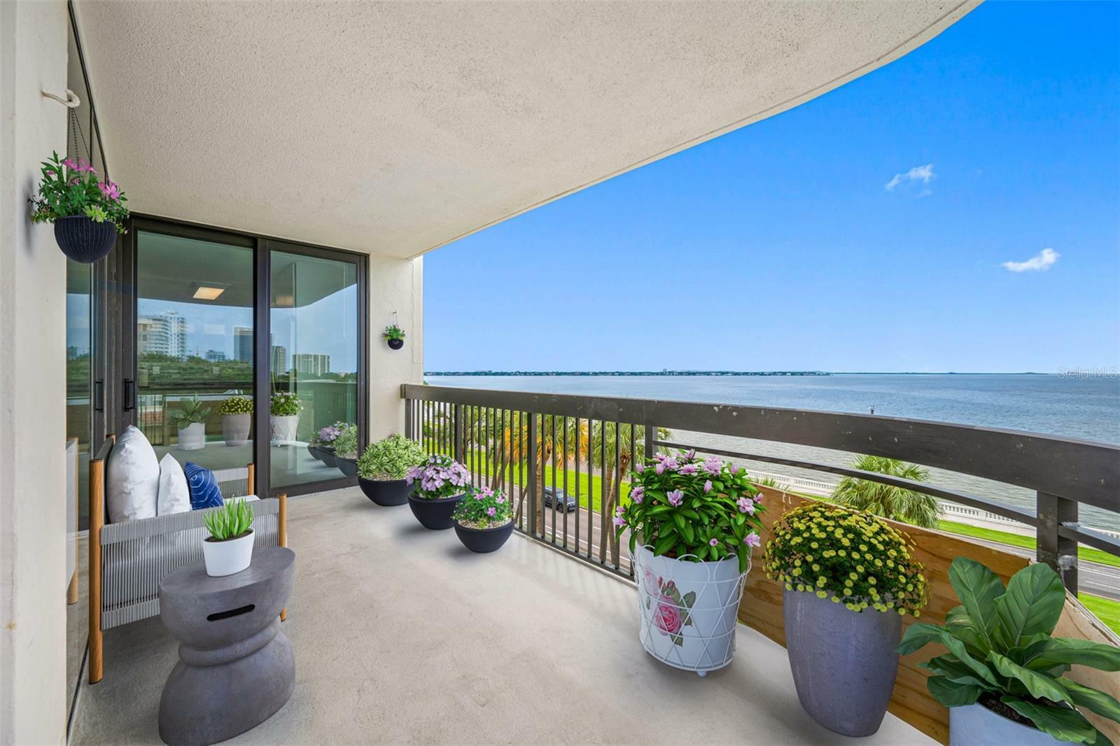 Property Photo:  2413 Bayshore Boulevard 506  FL 33629 