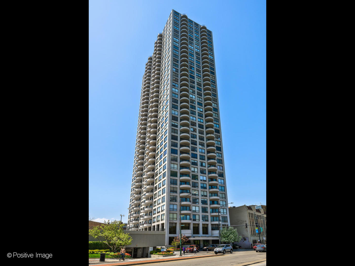 2020 N Lincoln Park West 37gh  Chicago IL 60614 photo
