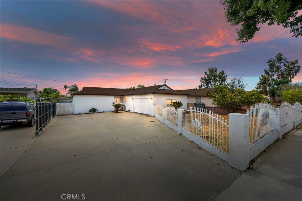 Property Photo:  955 W 4th Street  CA 91762 