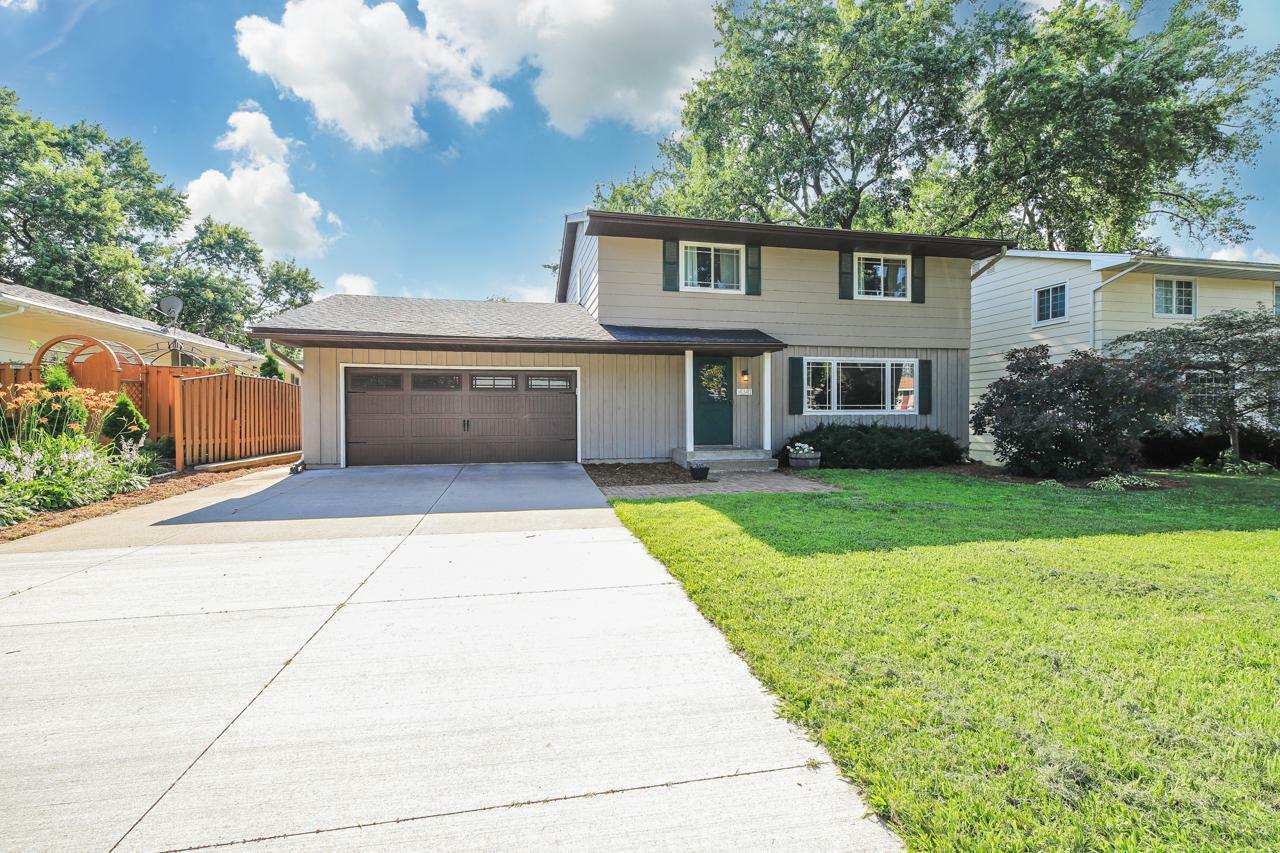 Property Photo: 4341 Chowen Avenue N MN 55422