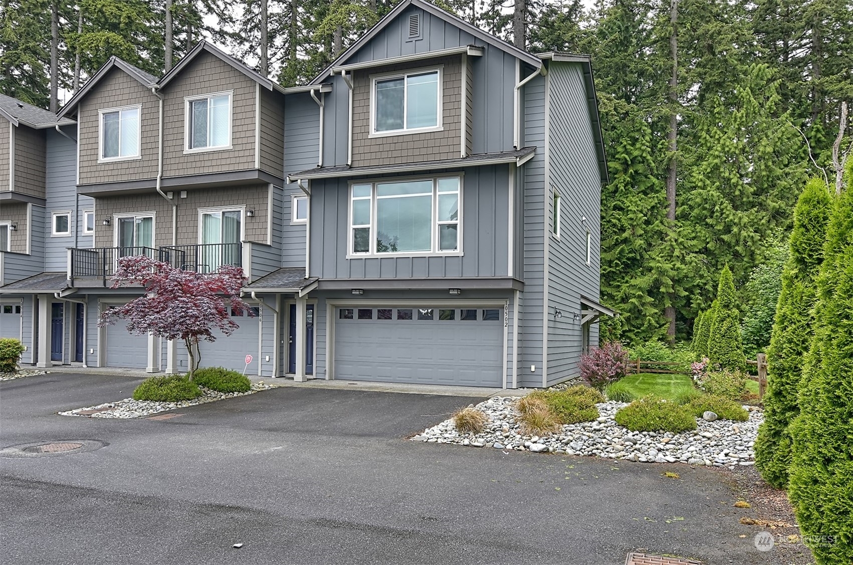 Property Photo:  1418 106th Place SE  WA 98208 