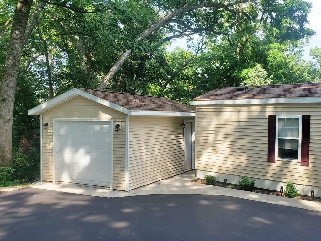 Property Photo:  217-218 Skyway Drive  WI 53534 