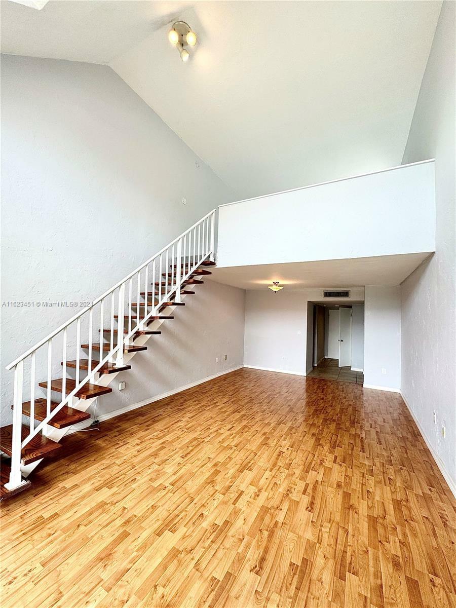 Property Photo:  6890 N Kendall Dr B405  FL 33156 