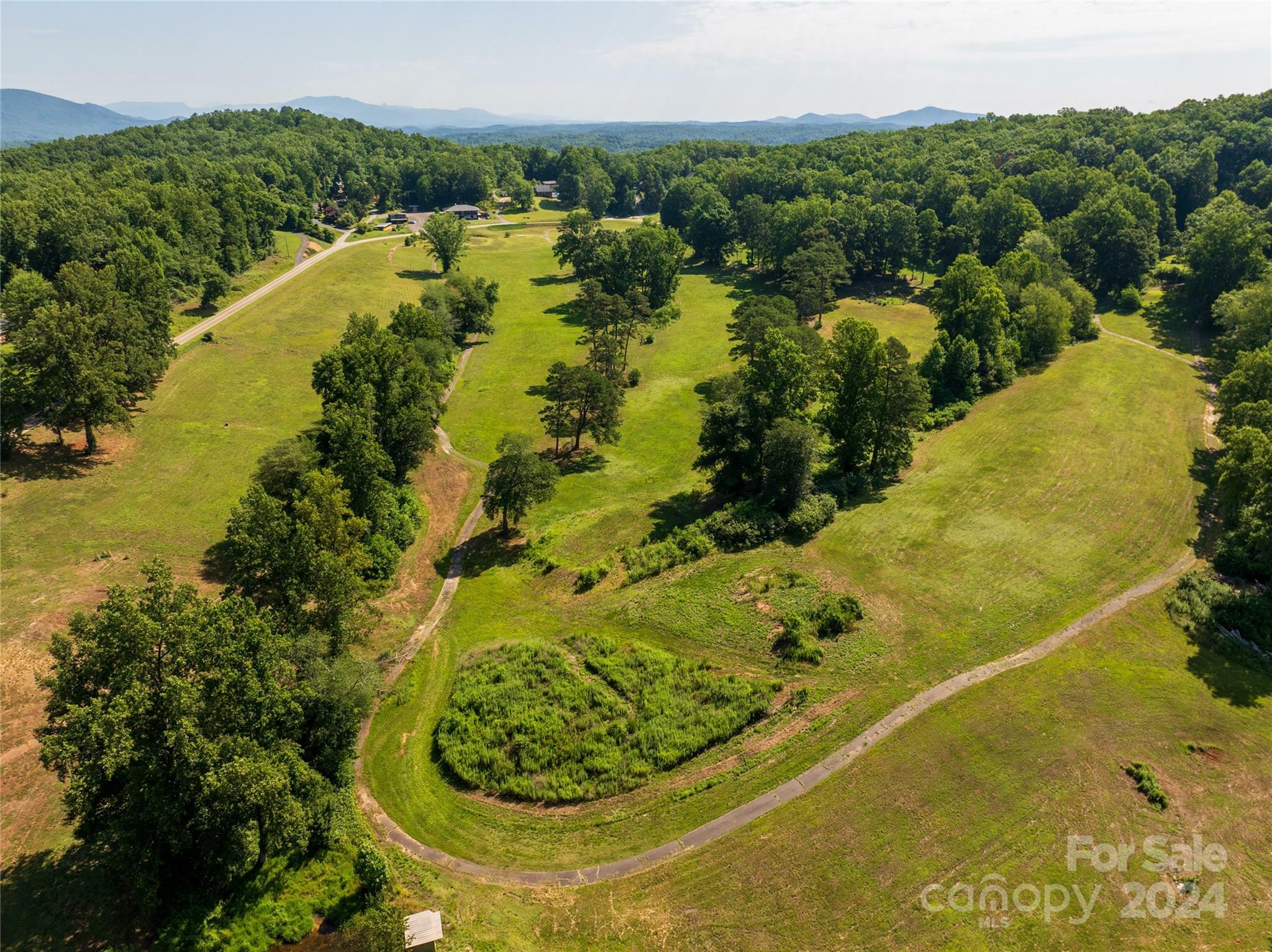 Property Photo:  698 Golf Course Road  NC 28762 